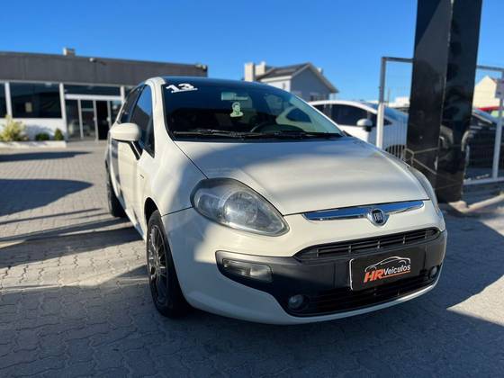 FIAT PUNTO 1.6 ESSENCE 16V FLEX 4P MANUAL